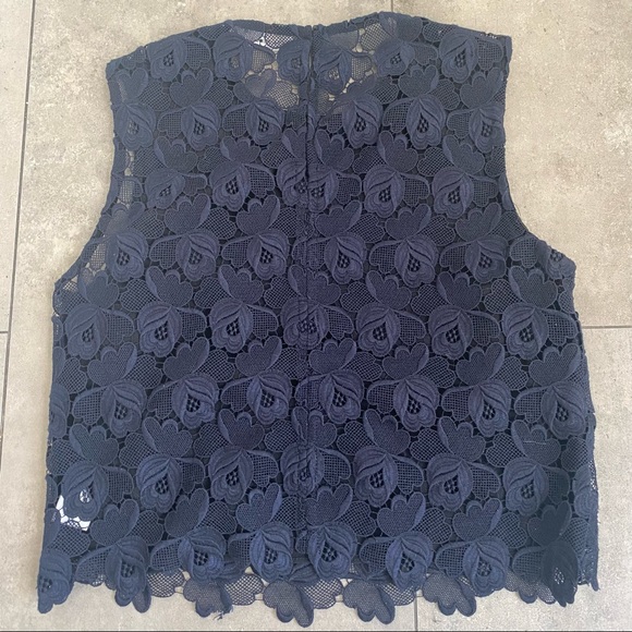 A.L.C. Adriana lace crop top blouse size 2 navy blue - Picture 2 of 6